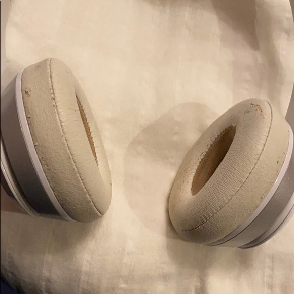 Beats by Dre Solo 2 - Picture 2 of 6